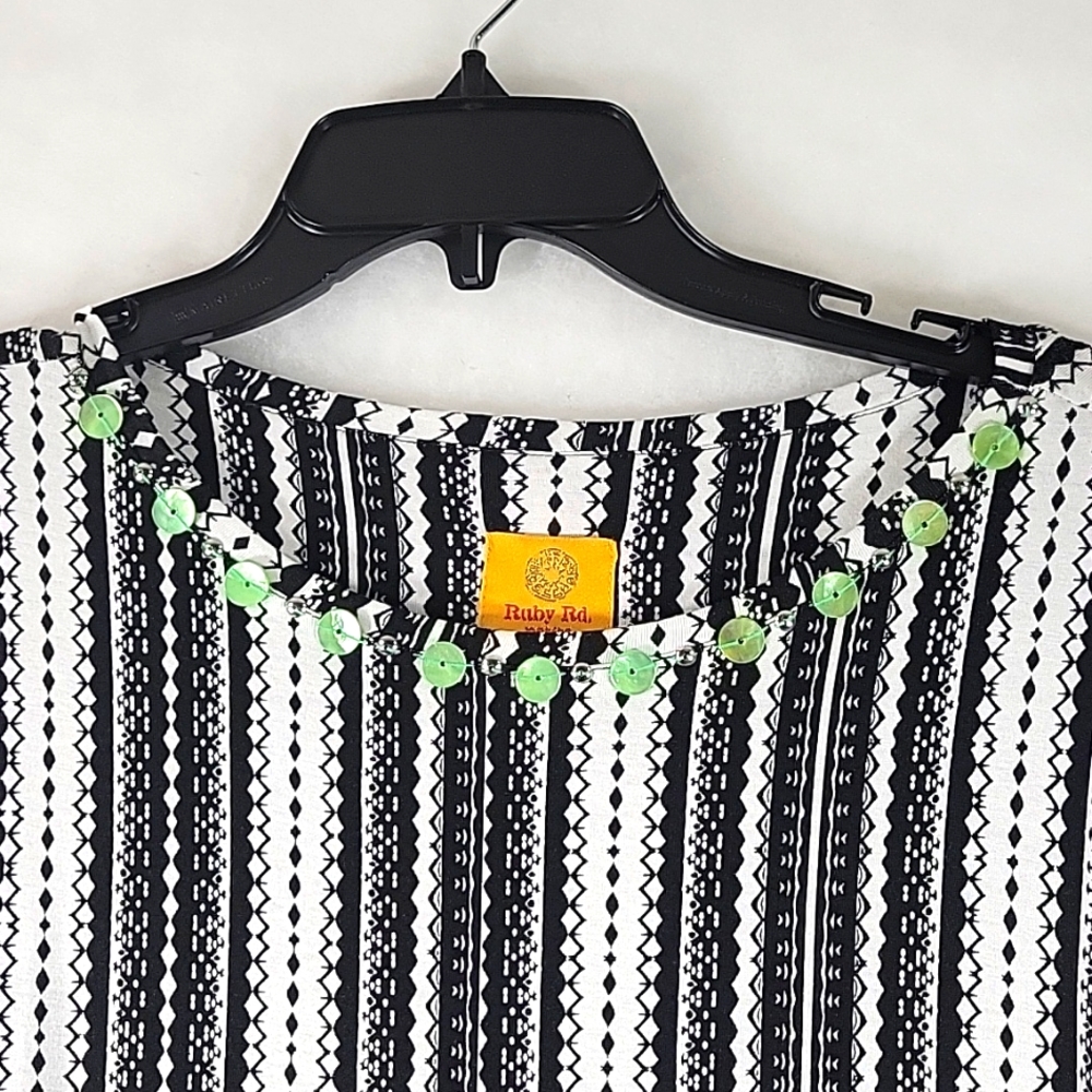 Ruby Rd 3/4 Sleeve Pullover Tunic Size Pm - image 4